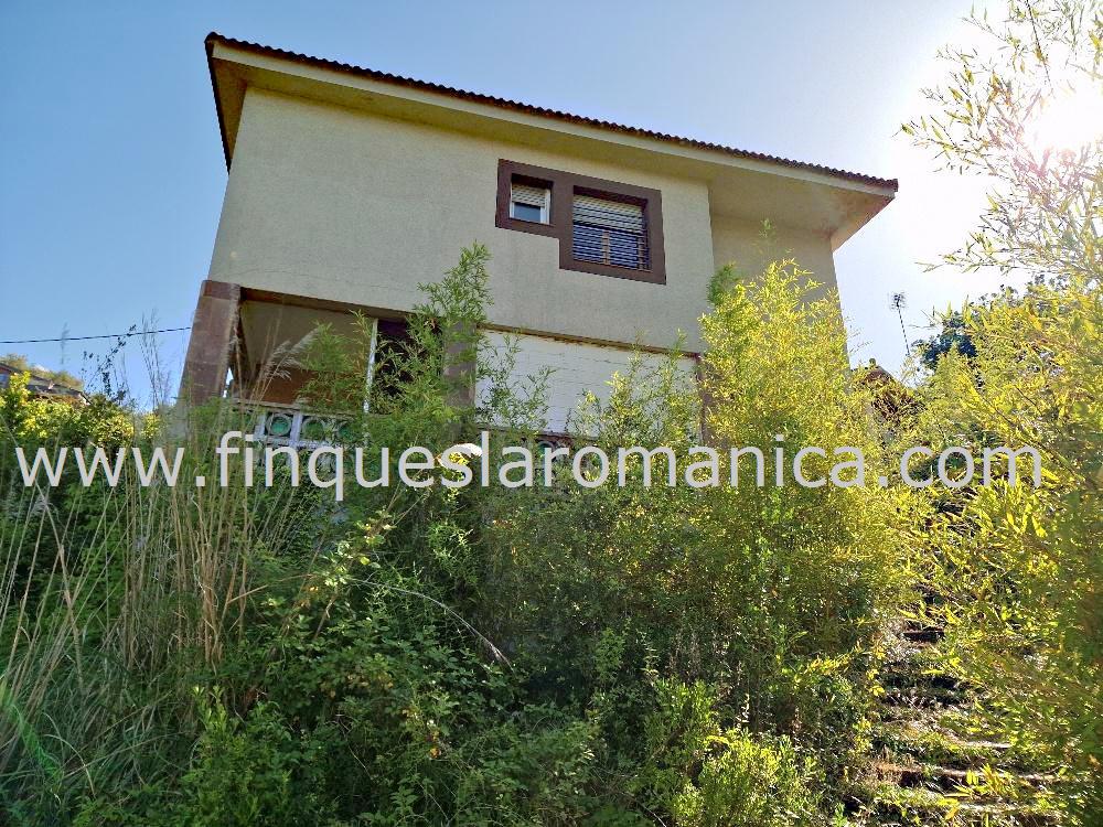 Casa en Torrelles de Llobregat, Chalet en Can Guey, Venta:   239.000 €